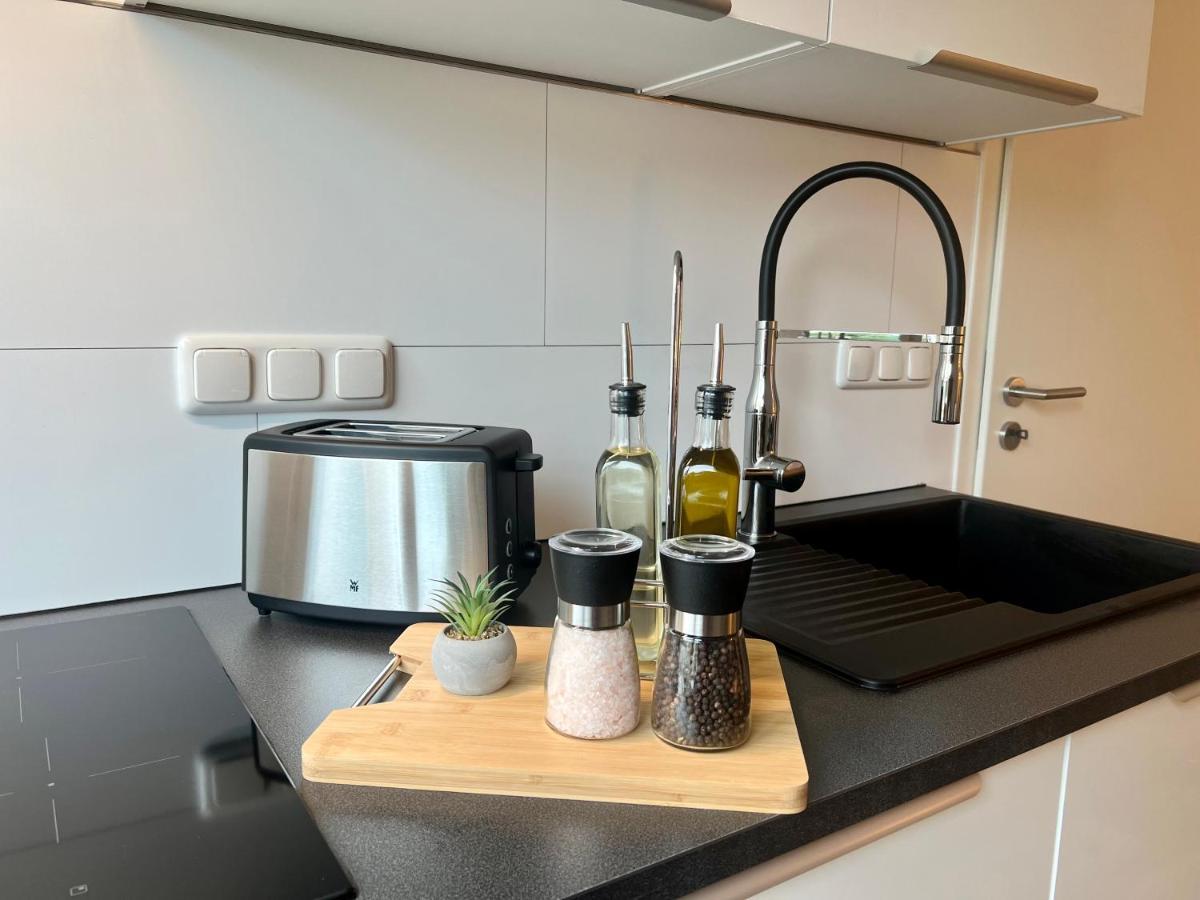 Design Apartment Mit Balkon - Kueche - Netflix Essen Exteriér fotografie
